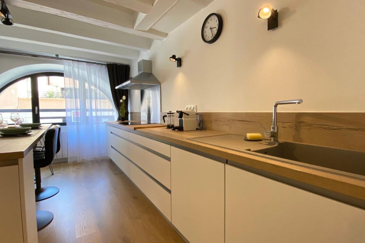 Le Royal 4 - Apartment For 4 People In The City Center Annecy Buitenkant foto